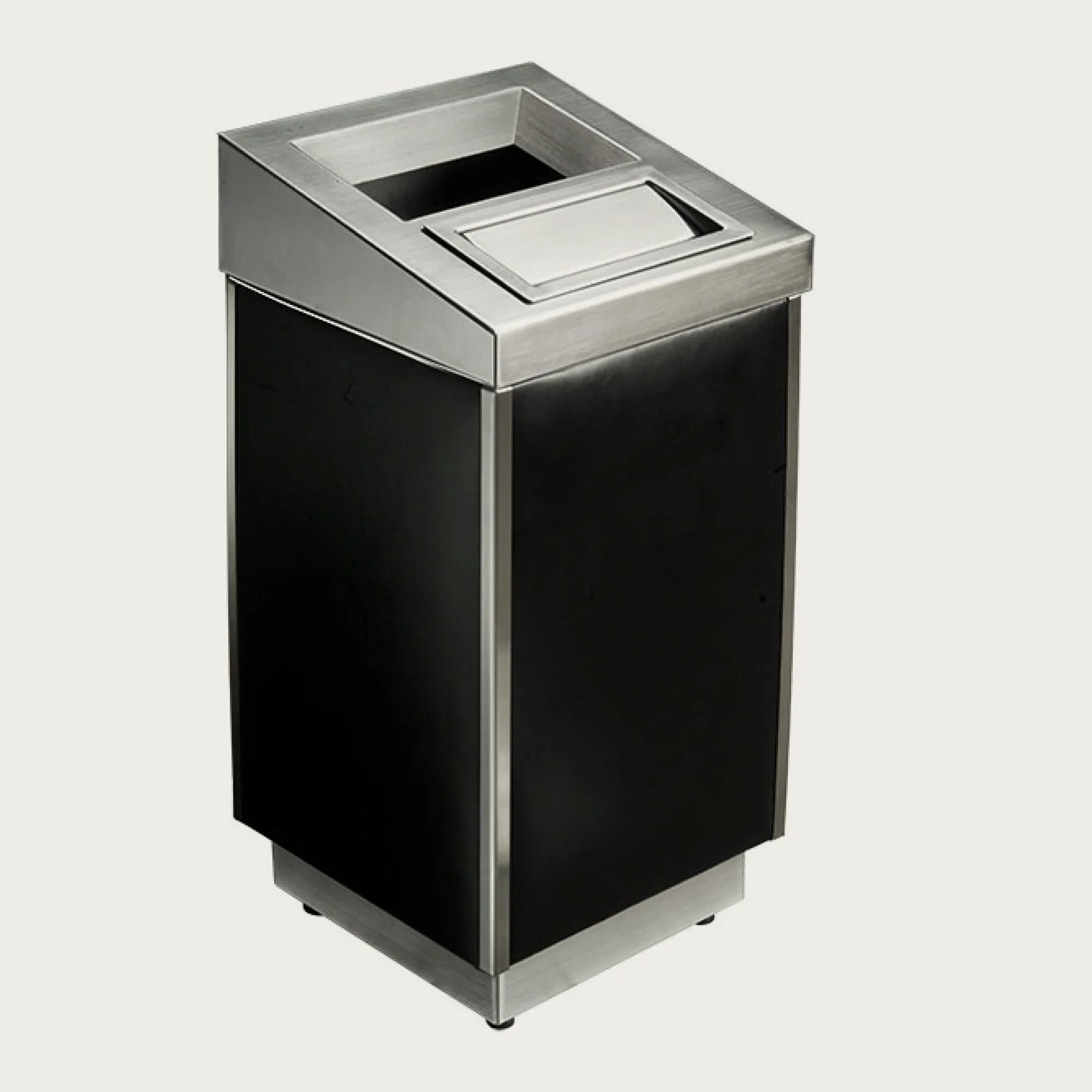 Square Studio Ash Trash